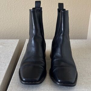 Freda Salvador Sierra Chelsea Black Leather Boots